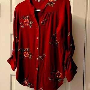 Figueroa and Flower embroidery with roll tab sleeve button down shirt.